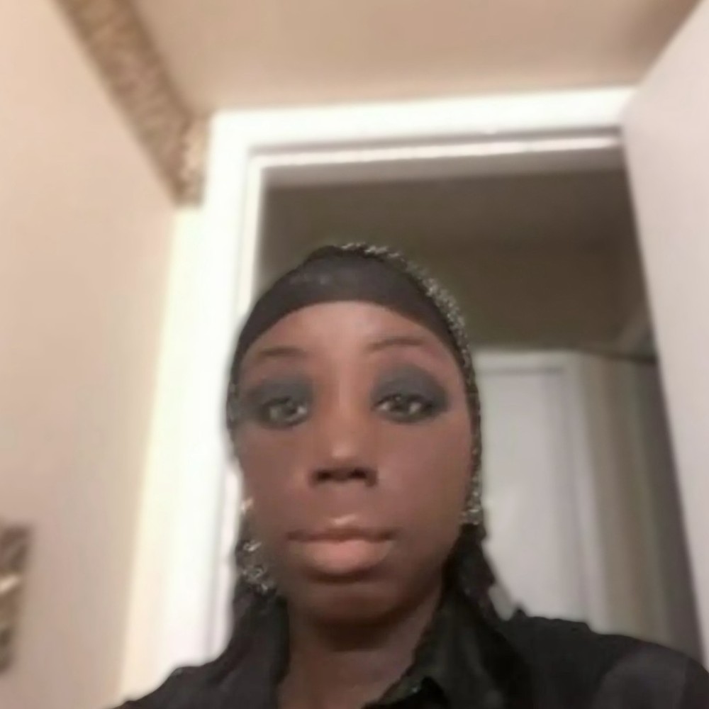 Meet your Posher, Brittiney